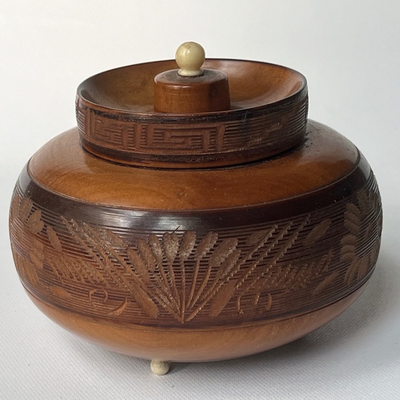 Vintage Wooden Box Carved BARBARITA Flowers Unique Gift Jewelry Container Unique - Picture 9 of 10